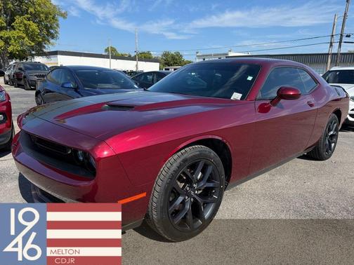 2022 Dodge Challenger SXT