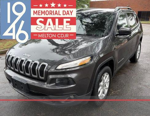 Granite Crystal Metallic Clearcoat 2017 Jeep Cherokee Latitude