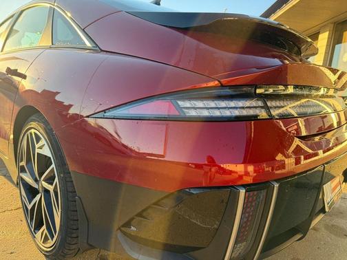 2023 Hyundai IONIQ 6 SEL