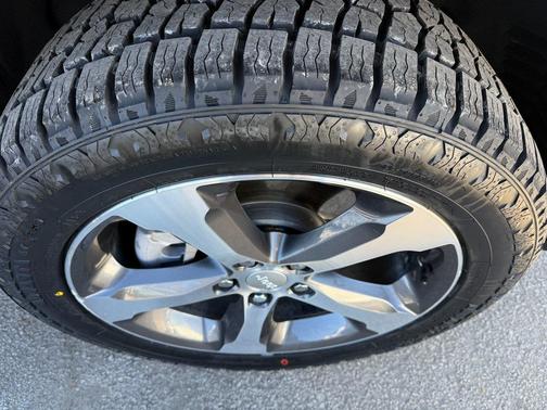 2022 Jeep Grand Cherokee 4xe Base