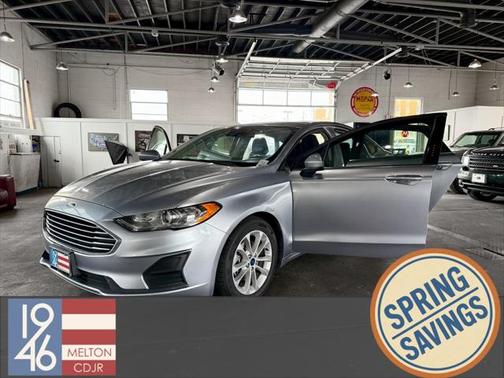 2020 Ford Fusion SE