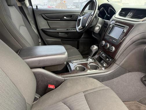2017 Chevrolet Traverse 1LT