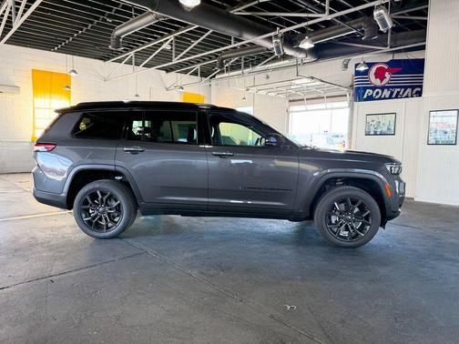 Baltic Gray Metallic Clearcoat 2025 Jeep Grand Cherokee L Limited