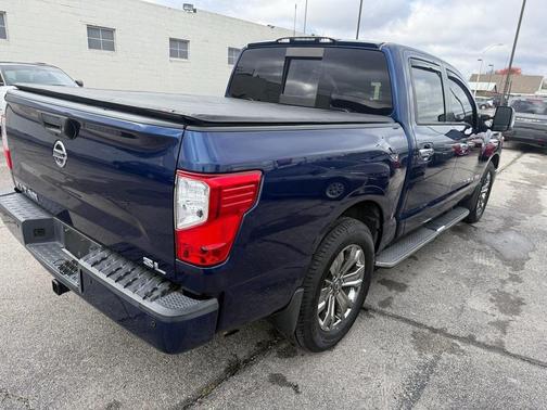 2018 Nissan Titan SL