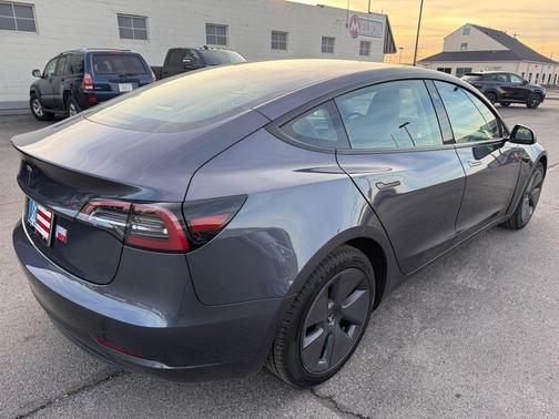 2023 Tesla Model 3 Standard Range