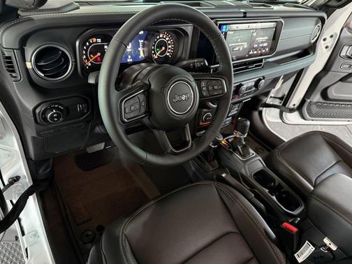 2025 Jeep Gladiator High Tide