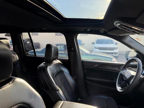 2024 Jeep Grand Cherokee Altitude