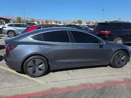 Gray 2020 Tesla Model 3 Standard Range Plus