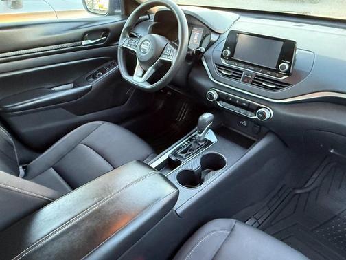 2022 Nissan Altima S FWD