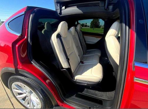 2021 Tesla Model X Performance