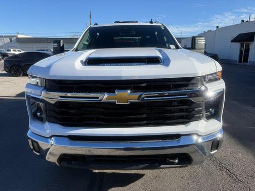 2024 Chevrolet Silverado 3500 LT