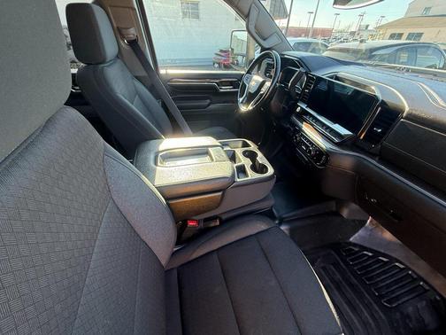 2024 Chevrolet Silverado 3500 LT