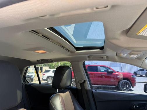 Summit White 2015 Chevrolet Trax LT