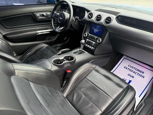 2020 Ford Mustang EcoBoost Premium