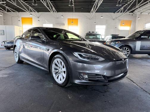 2018 Tesla Model S 75D