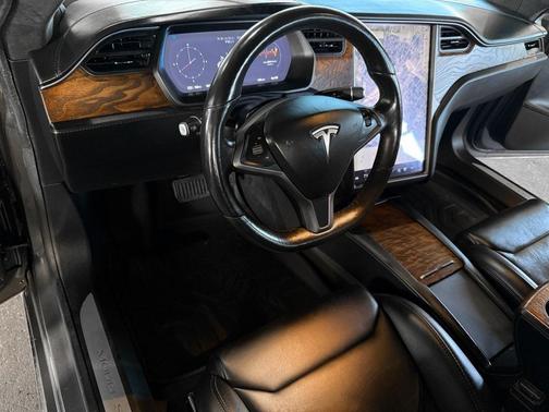 2018 Tesla Model S 75D
