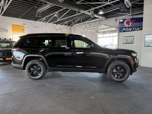 2025 Jeep Grand Cherokee L Altitude
