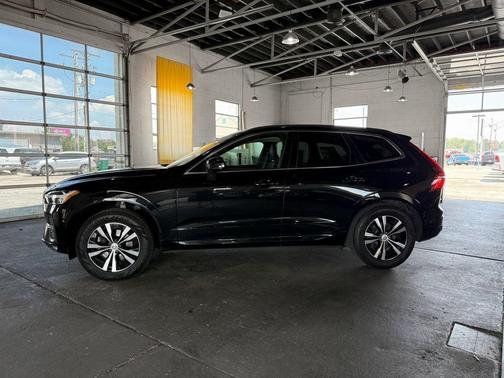 2023 Volvo XC60 B5 Core