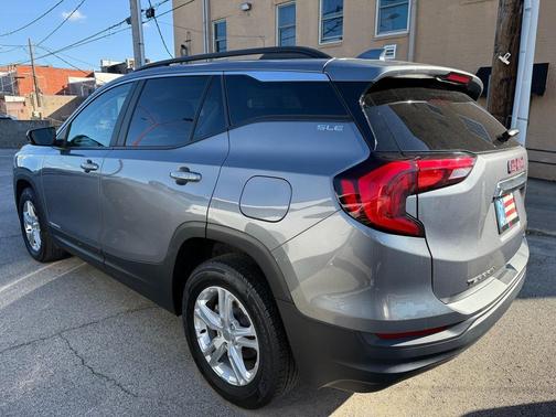 2021 GMC Terrain SLE