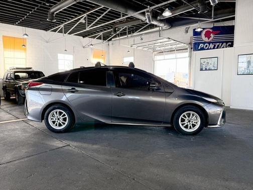 2021 Toyota Prius Prime XLE