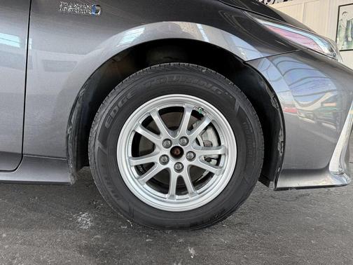 2021 Toyota Prius Prime XLE