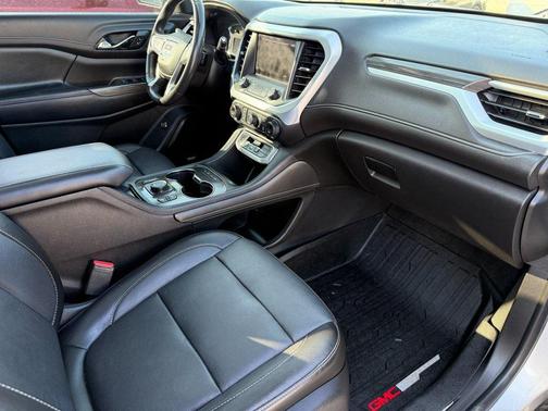 2020 GMC Acadia AWD SLT