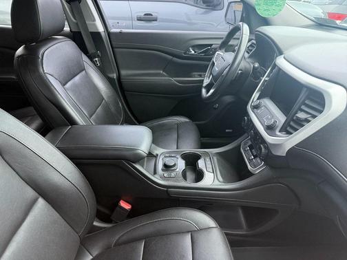 2020 GMC Acadia AWD SLT