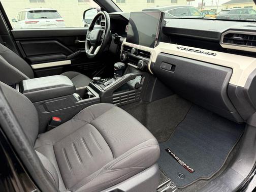 2024 Toyota Tacoma TRD Off-Road