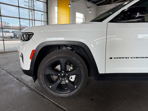 2023 Jeep Grand Cherokee Limited X