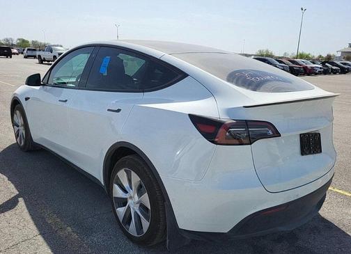 2022 Tesla Model Y Long Range Dual Motor All-Wheel Drive