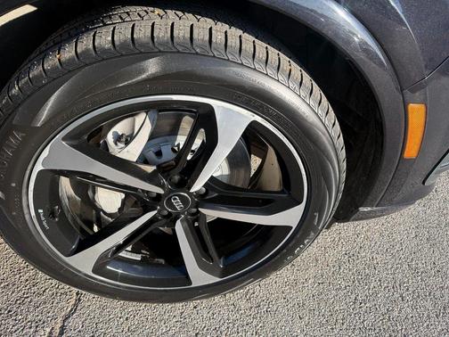 2019 Audi Q7 55 Premium Plus