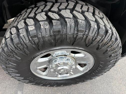 2020 RAM 2500 Tradesman Crew Cab 4X4 6'4' Box