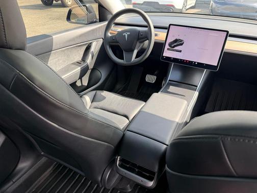 Gray 2020 Tesla Model Y Performance Dual Motor All-Wheel Drive