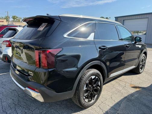 2024 Kia Sorento S