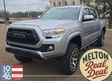 2017 Toyota Tacoma SR