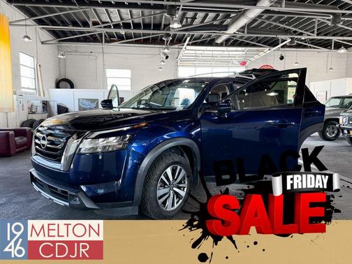 2022 Nissan Pathfinder SL 4WD