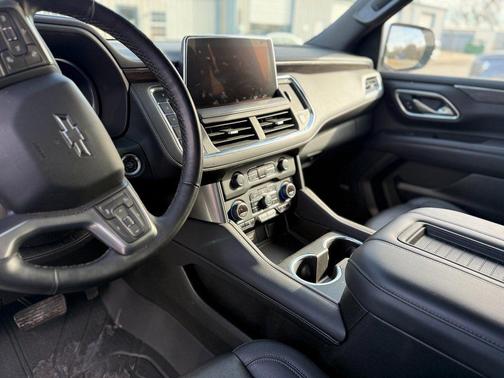 2023 Chevrolet Suburban 4WD Z71