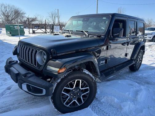 2024 Jeep Wrangler 4-Door Sahara 4x4