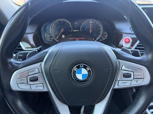 2018 BMW 740e xDrive iPerformance