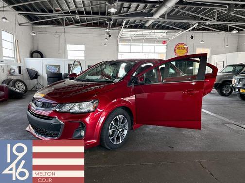 2020 Chevrolet Sonic FWD Sedan LT