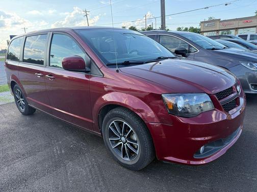 Octane Red Pearlcoat 2019 Dodge Grand Caravan GT