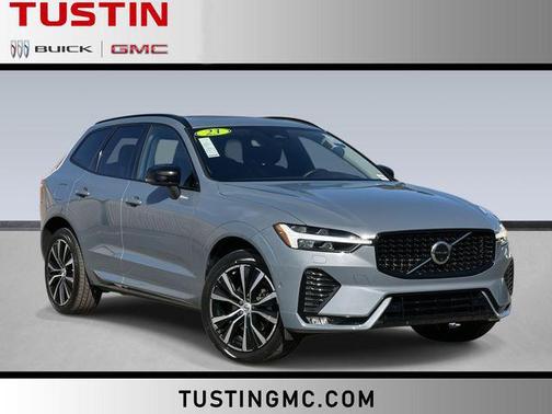 2023 Volvo XC60 B5 Plus Dark Theme