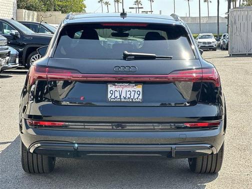 2022 Audi e-tron S Premium Plus