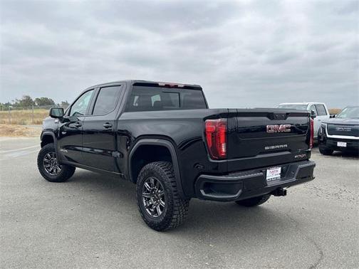 2025 GMC Sierra 1500 AT4X