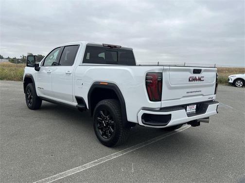 2025 GMC Sierra 2500 AT4