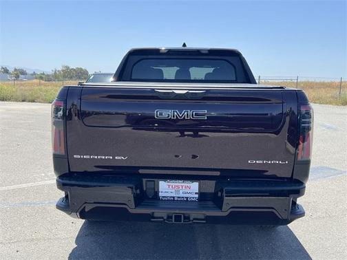 2025 GMC Sierra EV Max Range Denali