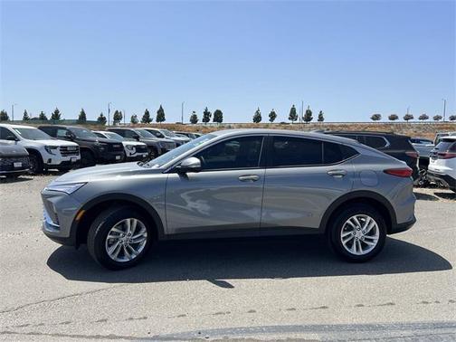 2025 Buick Envista Preferred FWD