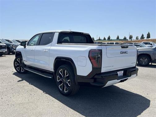 2025 GMC Sierra EV Extended Range Denali