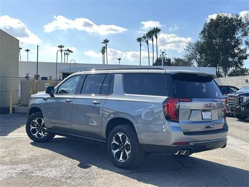 2026 GMC Yukon XL 4WD AT4