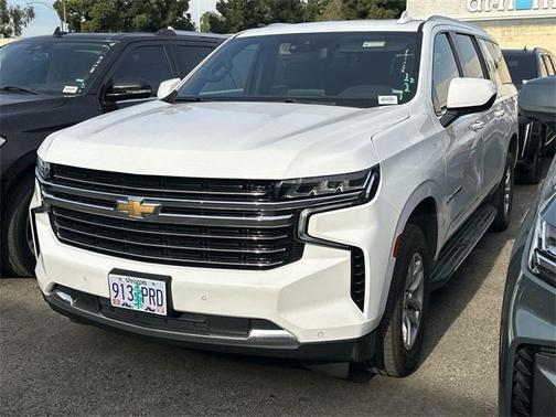 2024 Chevrolet Suburban LT